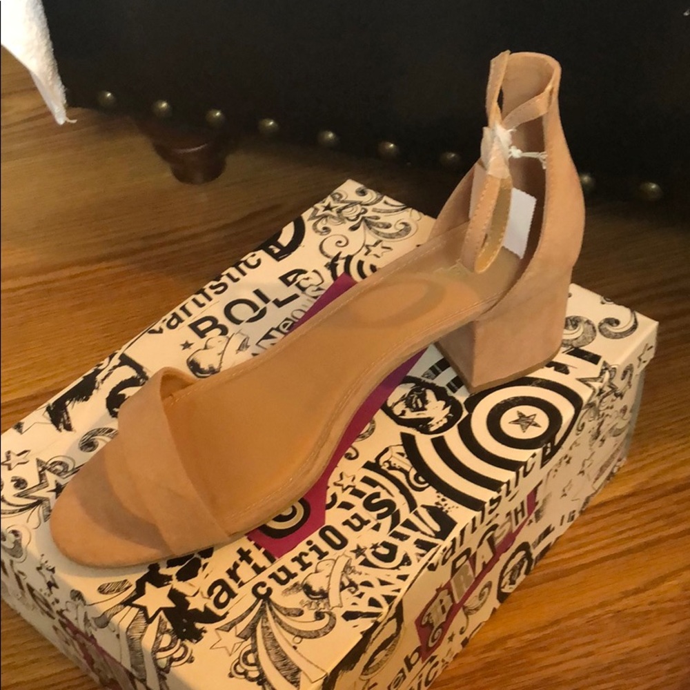 Pink high heels NWT
